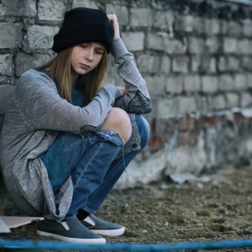 Homeless-Girl-SS-2048x1365